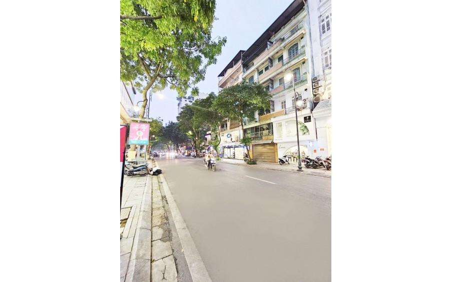 CHO THUÊ NHÀ PHỐ BÀ TRIỆU  3 TẦNG, 28M2, 2 NGỦ, GIÁ 7 TRIỆU/THÁNG - GĐ, NHÓM NHỎ ÍT NGƯỜI,